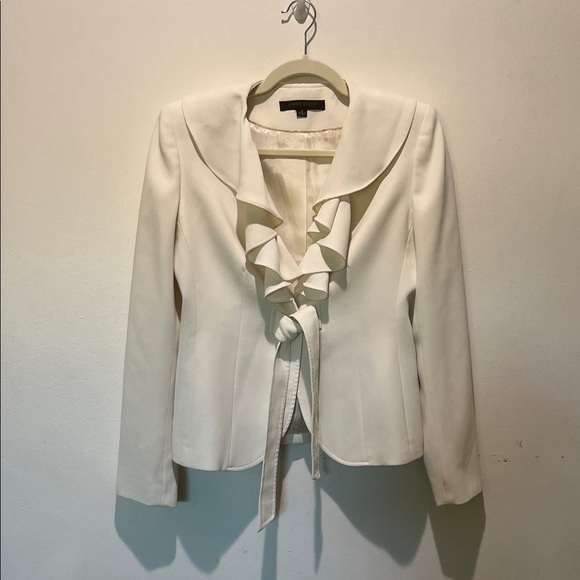 Anne Klein Jackets & Blazers - Anne Klein Elegant Cream Ruffle Jacket with front tie Excellent Condition Size 8